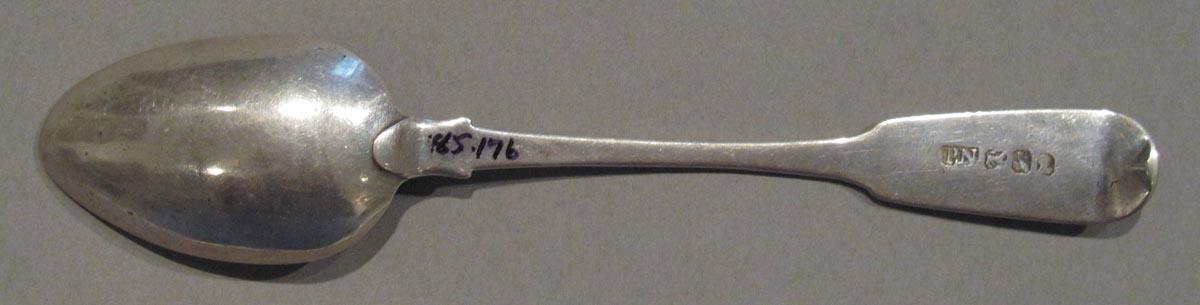1998.0004.1790 spoon underside
