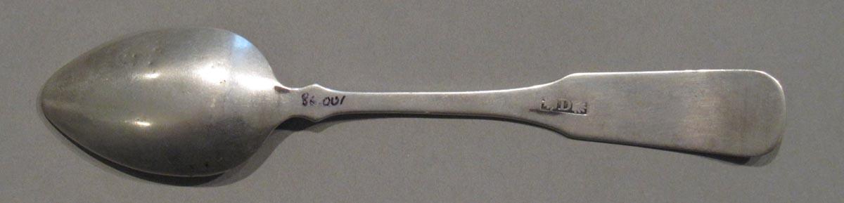 1998.0004.1791.001 spoon underside