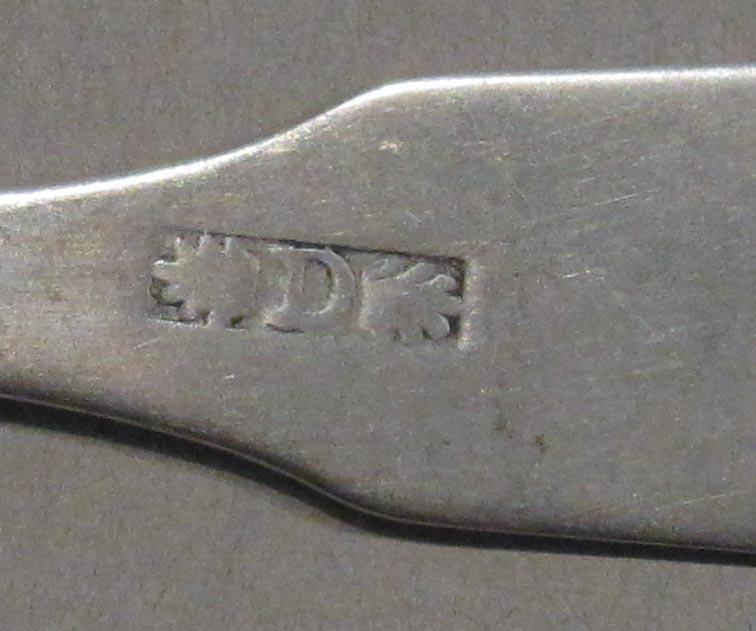 1998.0004.1791.002 spoon mark