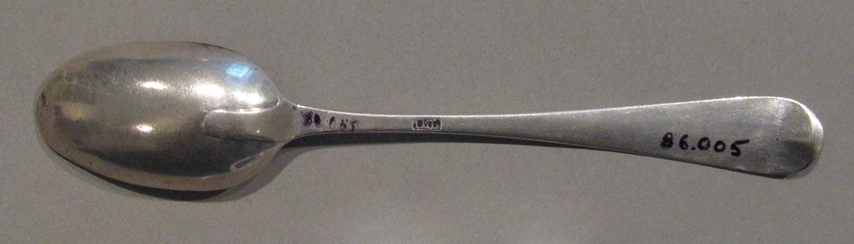 1998.0004.1795 spoon underside