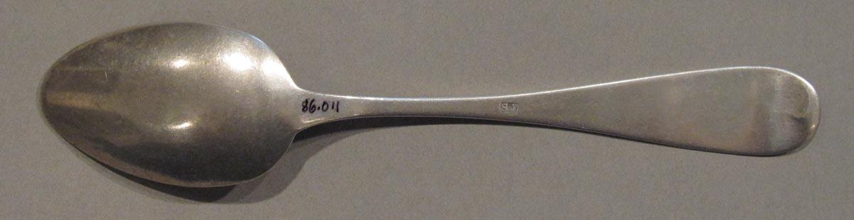 1998.0004.1801 spoon underside
