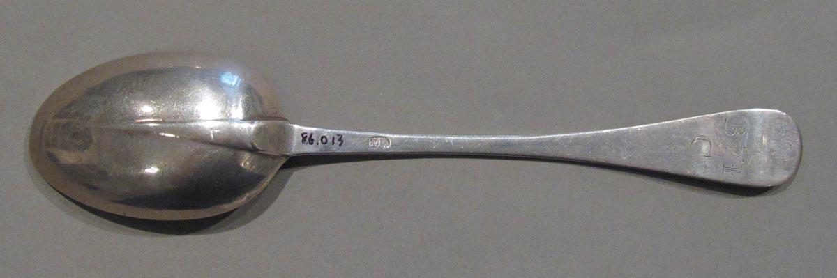 1998.0004.1803 spoon underside