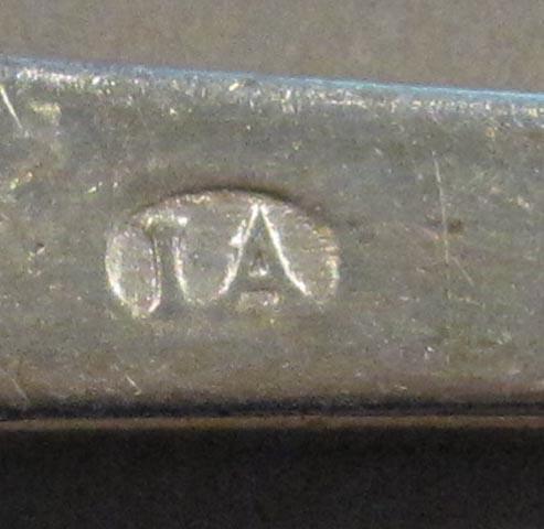 1998.0004.1807 spoon mark