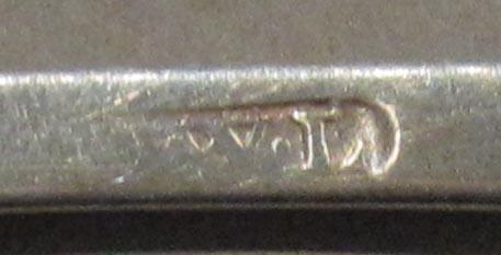 1998.0004.1810 spoon mark