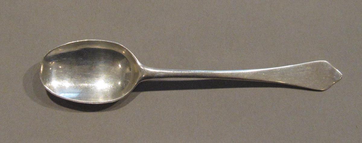 1998.0004.1821.005 spoon upper surface
