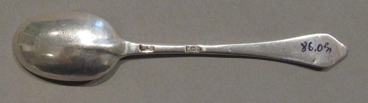 1998.0004.1821.006 spoon underside