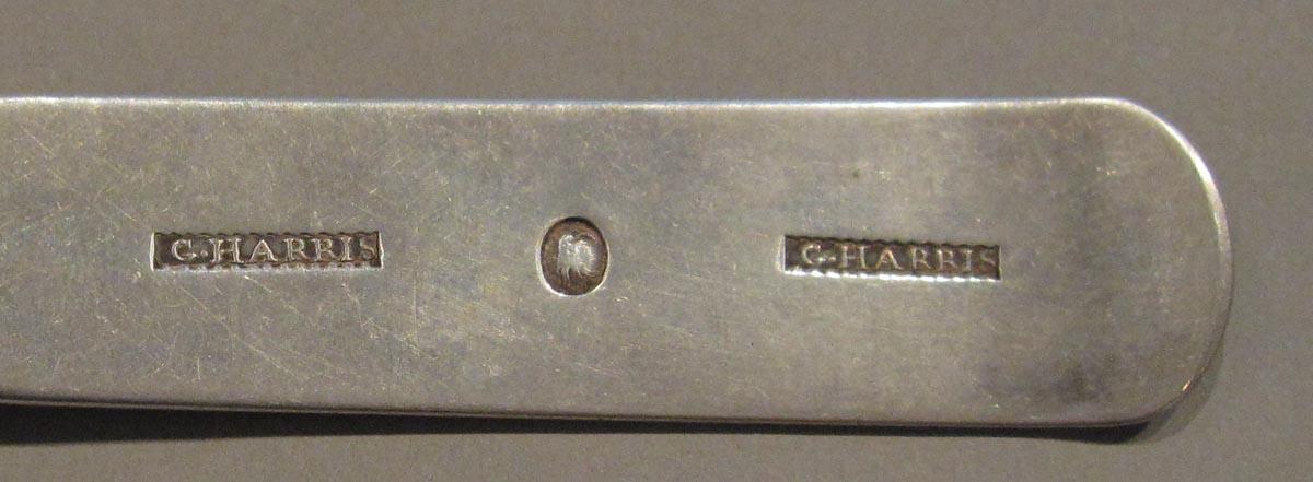 1998.0004.1828.002 spoon marks