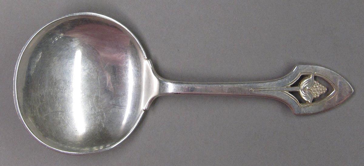 1998.0004.1833 spoon upper surface