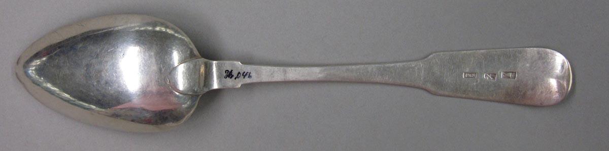 1998.0004.1836.002 spoon underside