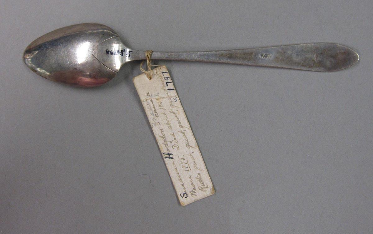 1998.0004.1845 spoon underside