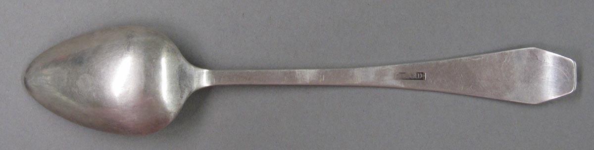 1998.0004.1849.001 spoon underside