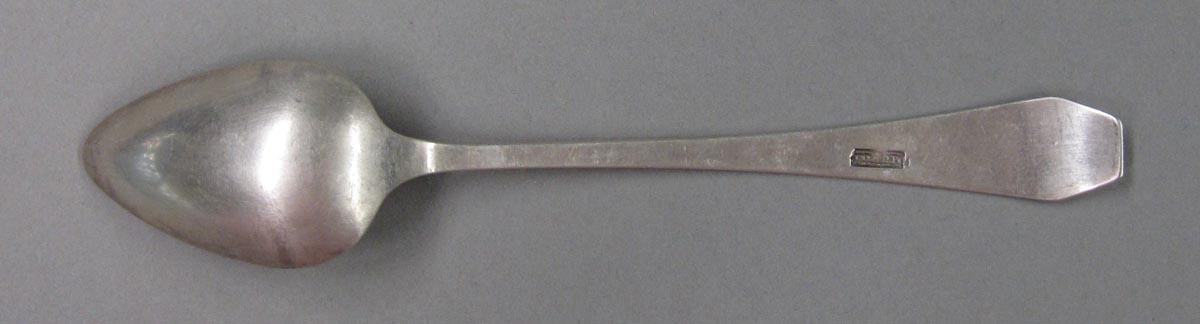 1998.0004.1849.003 spoon underside