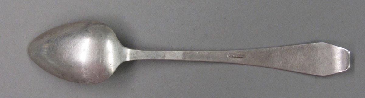 1998.0004.1849.006 spoon underside