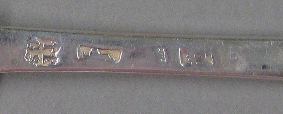 1998.0004.1850.003 spoon marks