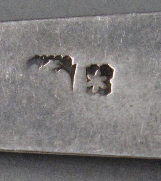 1998.0004.1852.001 spoon marks