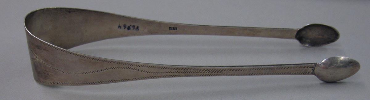 1998.0004.1854 tongs side two