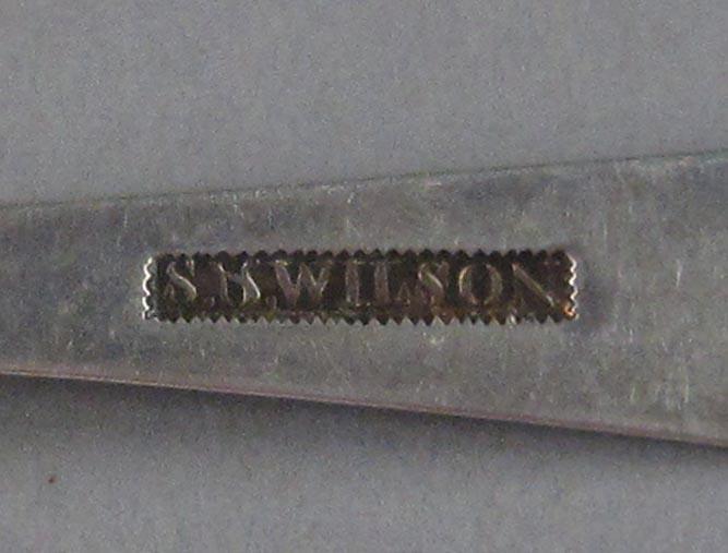 1998.0004.1856.001 spoon mark