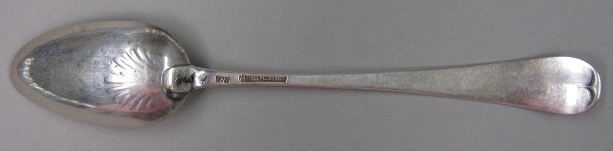 1998.0004.1864.001 spoon underside