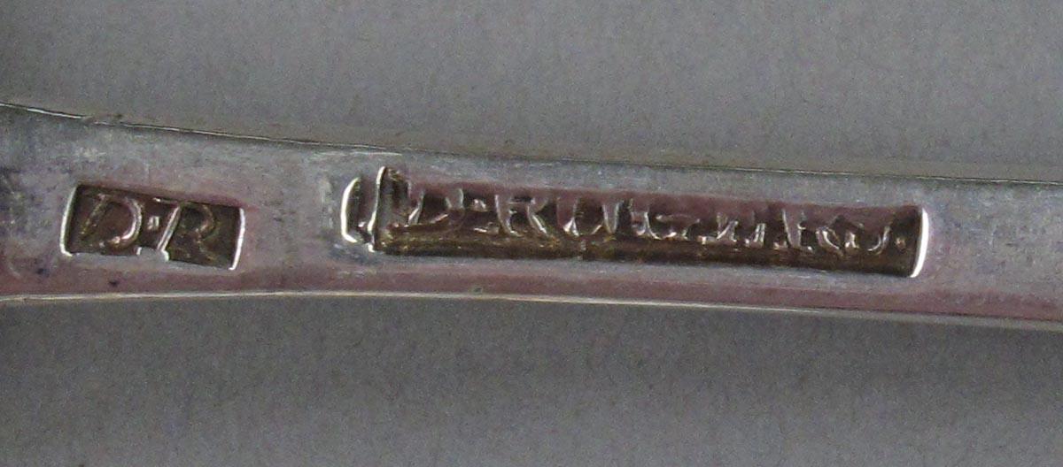 1998.0004.1864.001 spoon marks