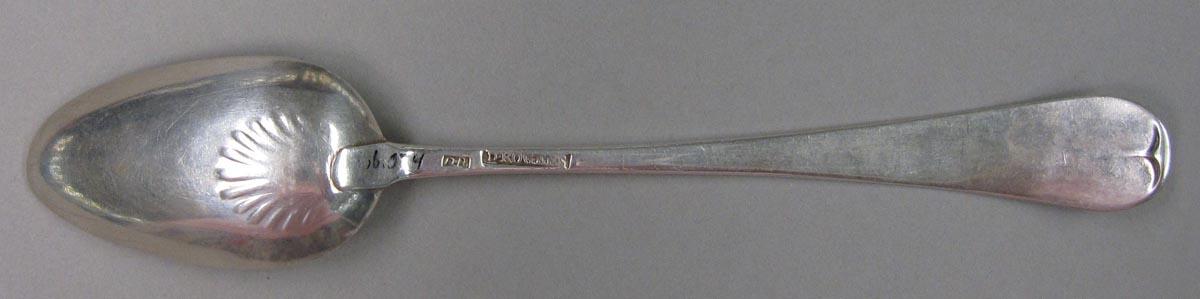 1998.0004.1864.002 spoon underside