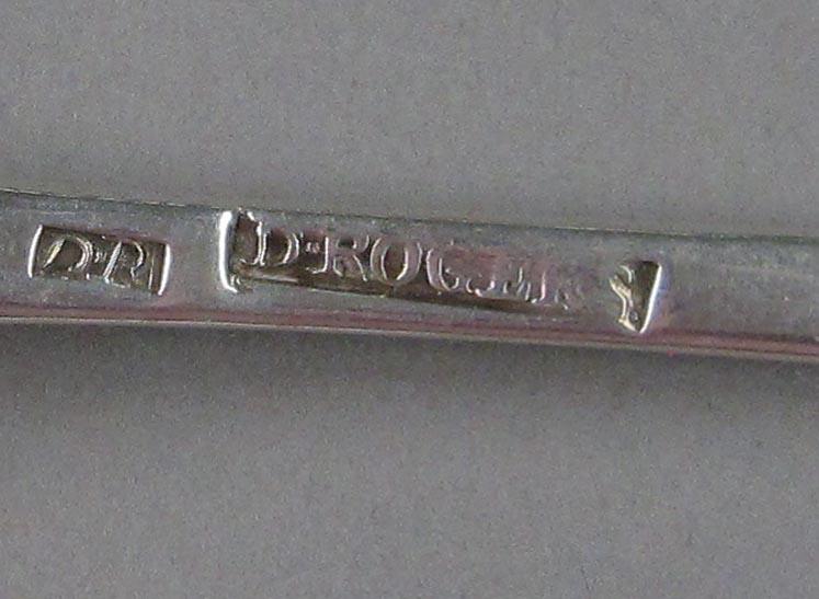 1998.0004.1864.002 spoon marks