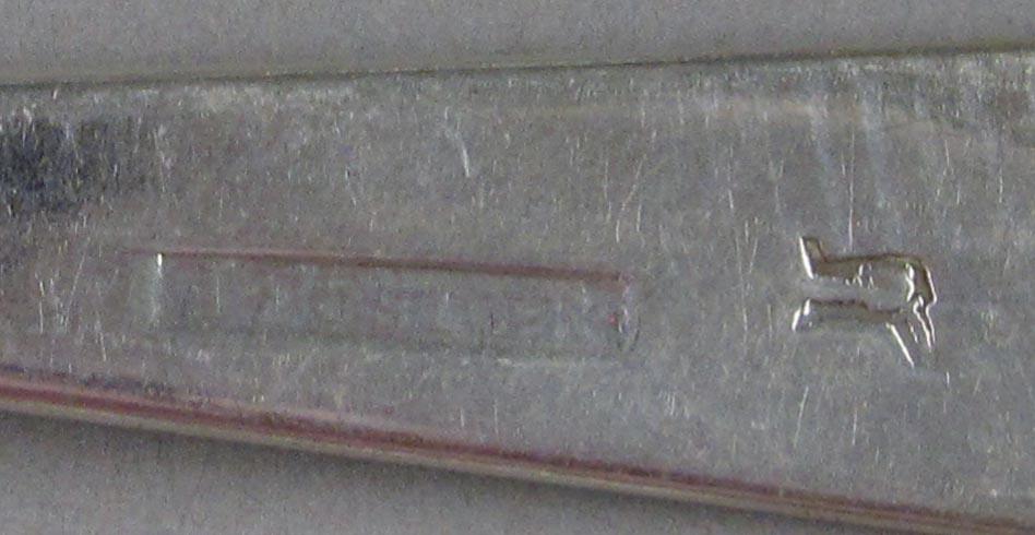 1998.0004.1868 spoon marks