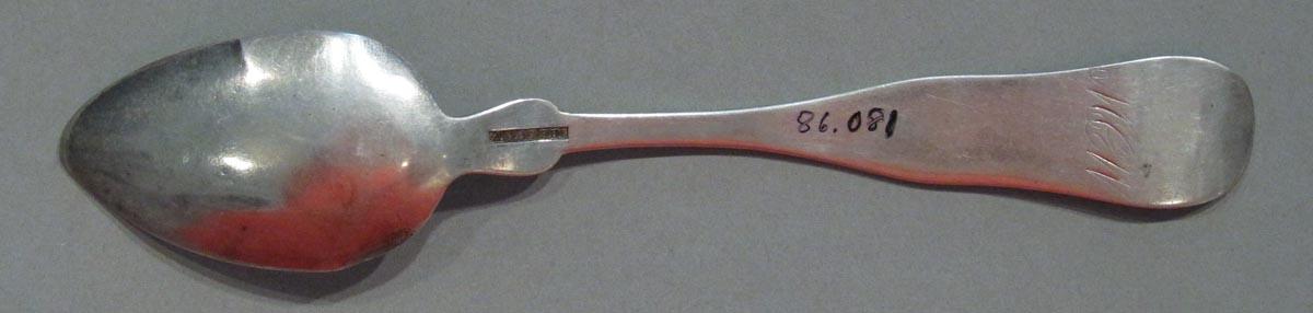 1998.0004.1871 spoon underside