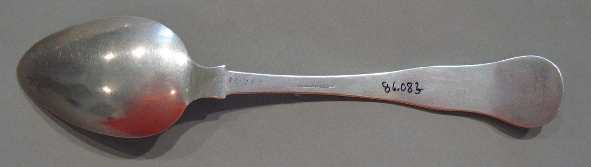 1998.0004.1873 spoon underside
