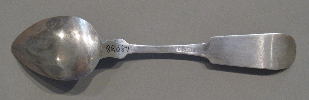 1998.0004.1874 spoon underside