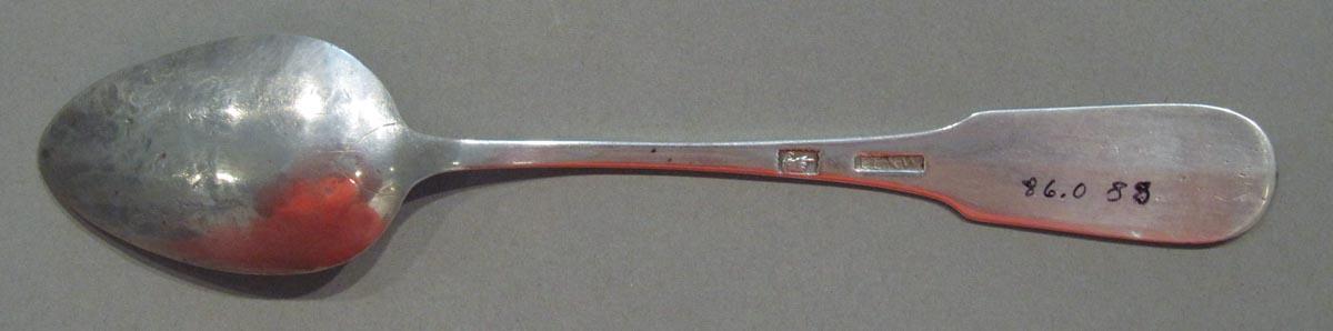 1998.0004.1878 spoon underside