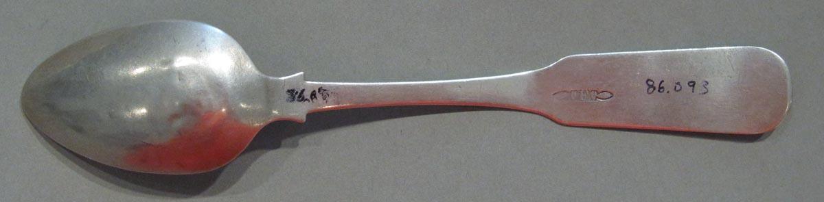 1998.0004.1883 spoon underside