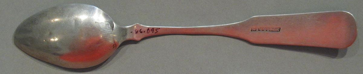 1998.0004.1885 spoon underside