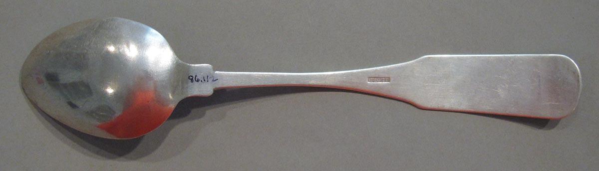 1998.0004.1900.002 spoon underside