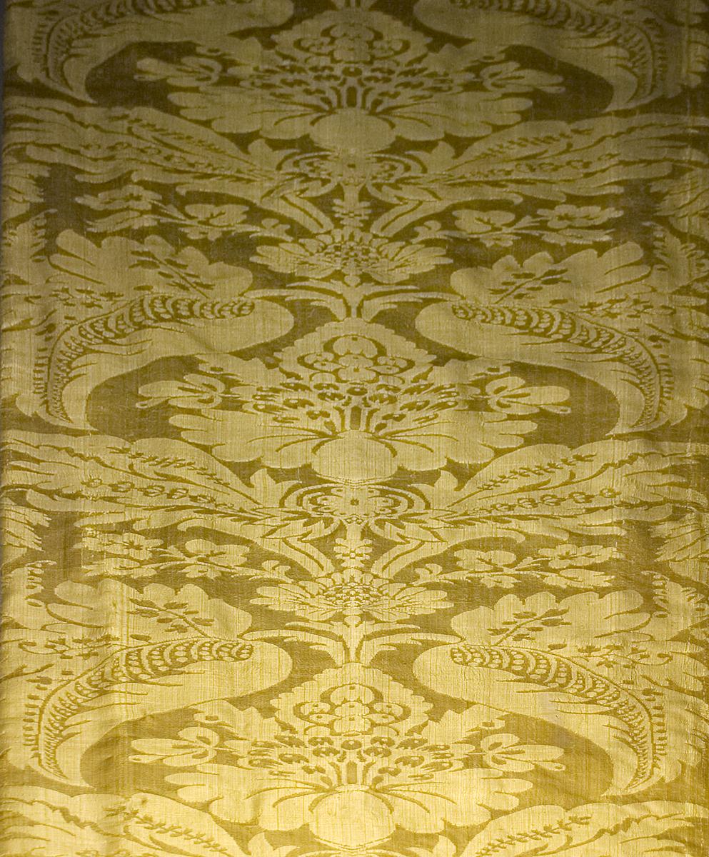 1958.0601.005 B Window Hanging, Side Curtain, Pattern Repeat-Oblique View