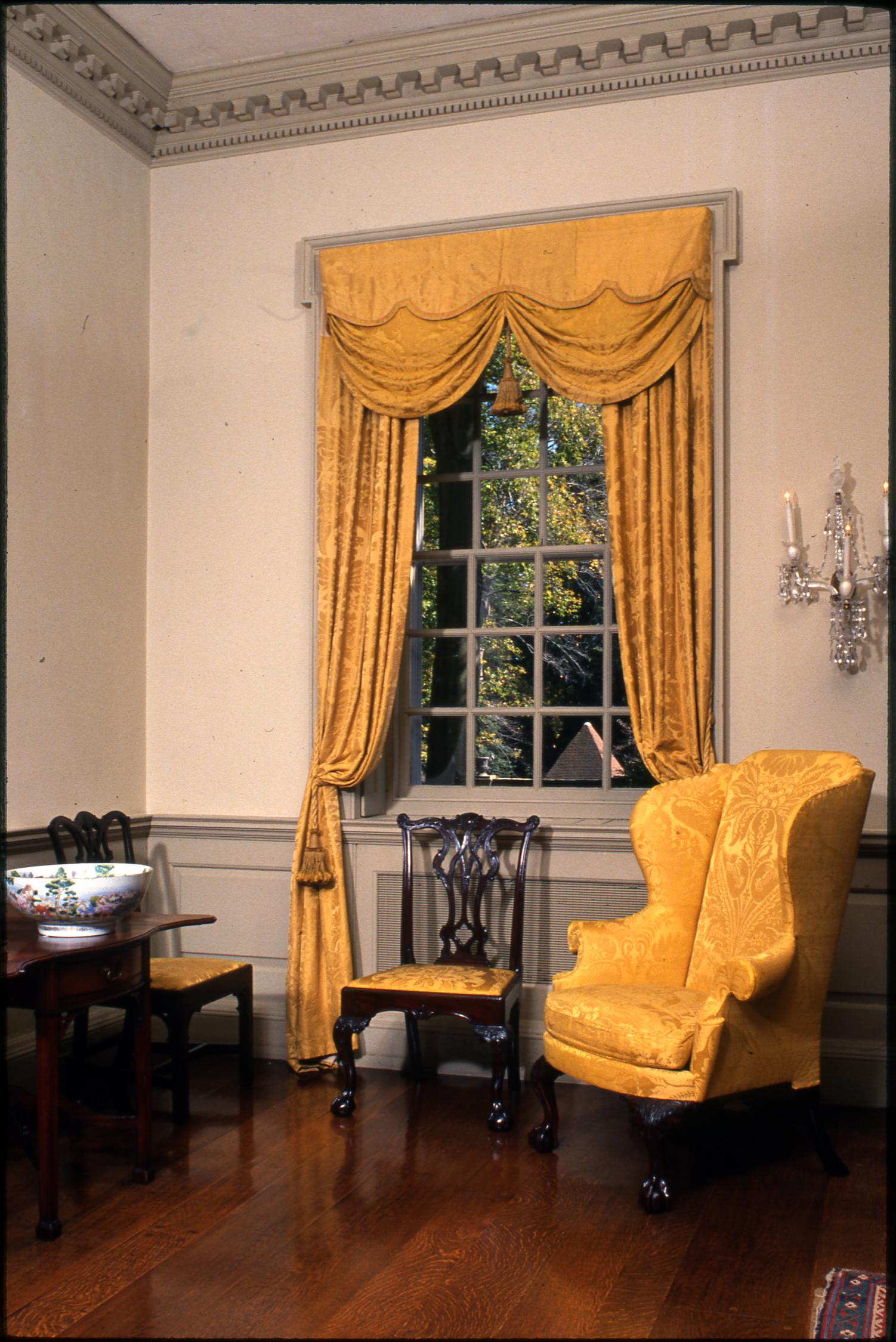 Room-Port Royal Parlor view 2