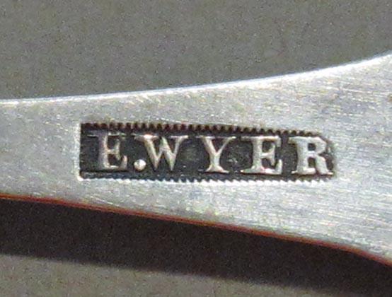 1998.0004.1904 spoon mark