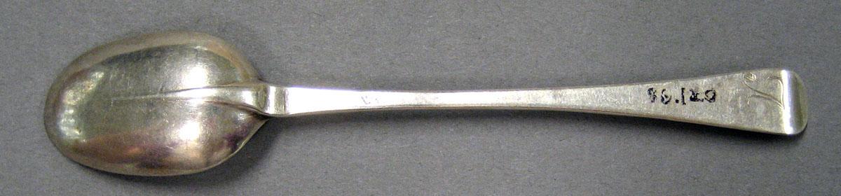 1998.0004.1908 Silver Spoon underside