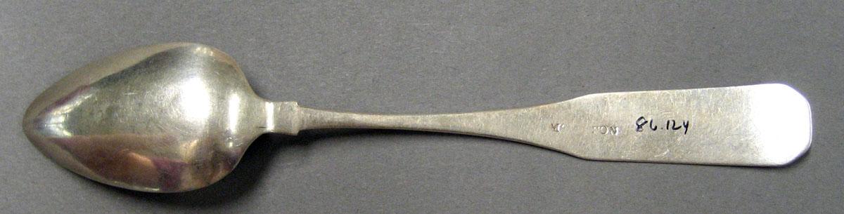1998.0004.1912.001 Silver Spoon underside