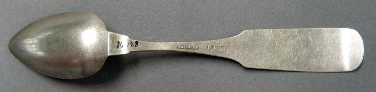 1998.0004.1916.001 Silver Spoon underside