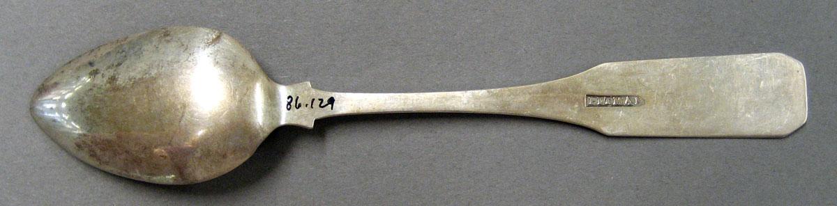 1998.0004.1917.002 Silver Spoon underside