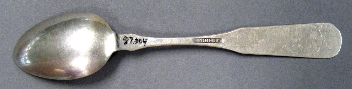 1998.0004.1931 Silver Spoon underside