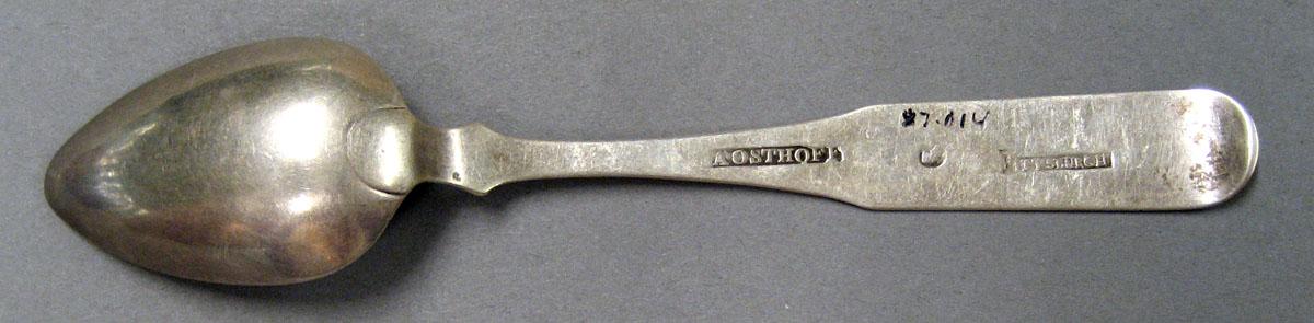 1998.0004.1941 Silver Spoon underside