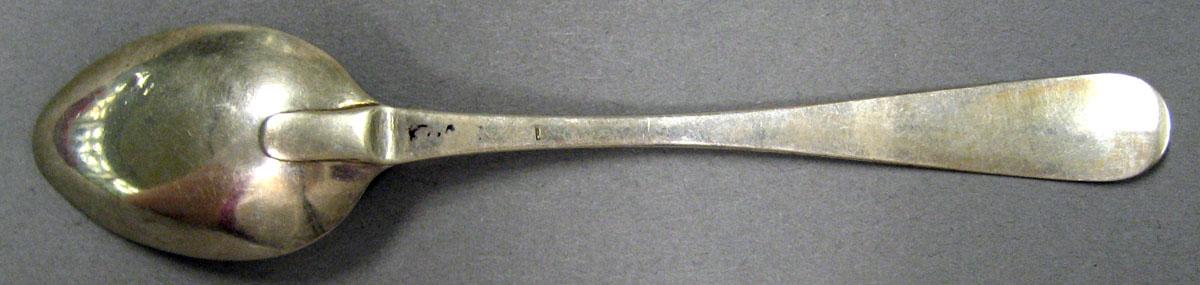 1998.0004.1944.001 Silver Spoon underside