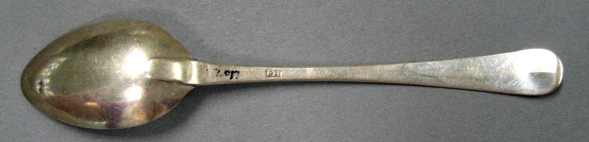 1998.0004.1944.002 Silver Spoon underside
