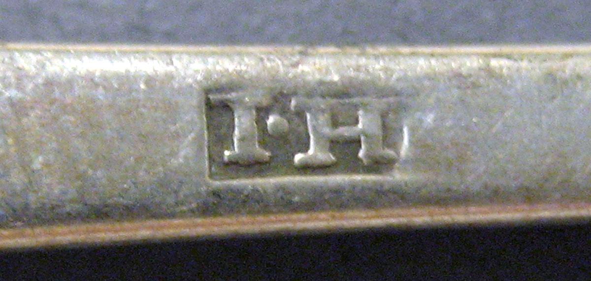 1998.0004.1944.002 Silver Spoon mark