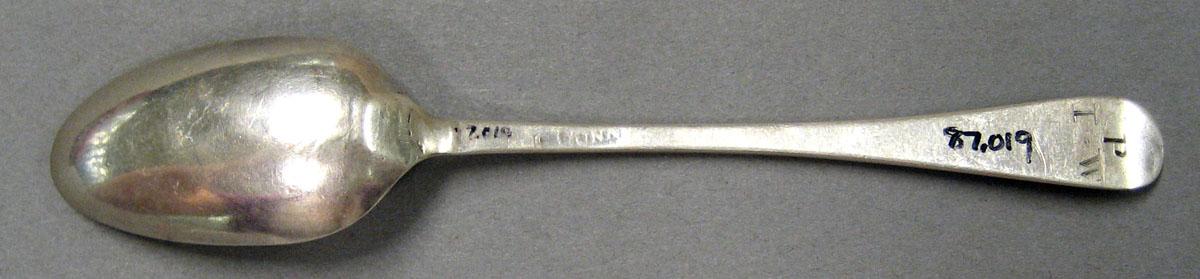 1998.0004.1946 Silver Spoon underside