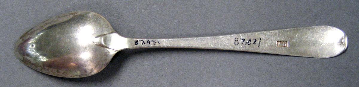 1998.0004.1948 Silver Spoon underside
