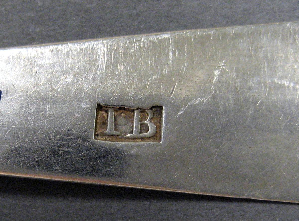 1998.0004.1948 Silver Spoon mark