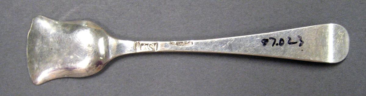 1998.0004.1950.002 Silver Spoon underside