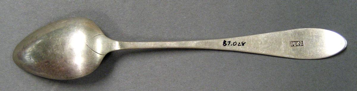 1998.0004.1955 Silver Spoon underside